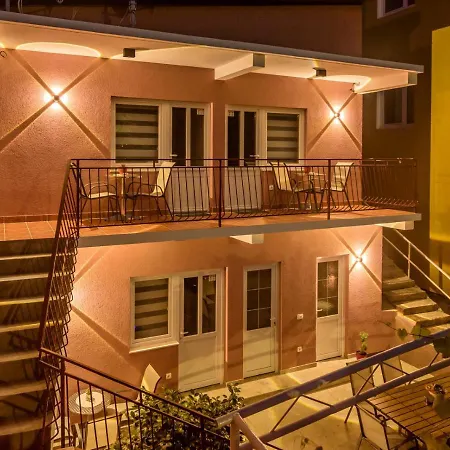 Apartments Vujicic Tivat Exterior photo